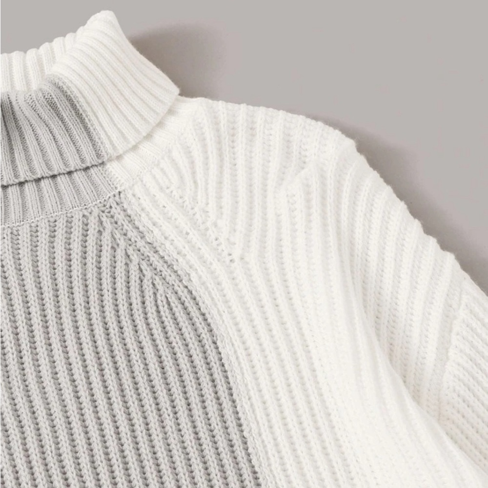 Colorblock Sweater - Picture 3 of 4